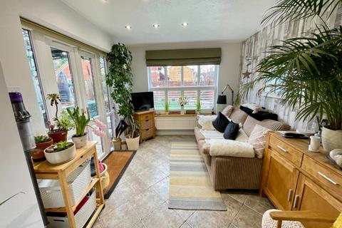 55 Lorimer Close, Luton, LU2 7RL