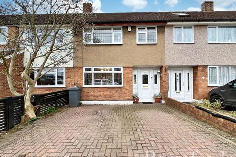 3 bedroom terraced house for sale, Wiltshire Avenue, Hornchurch, RM11