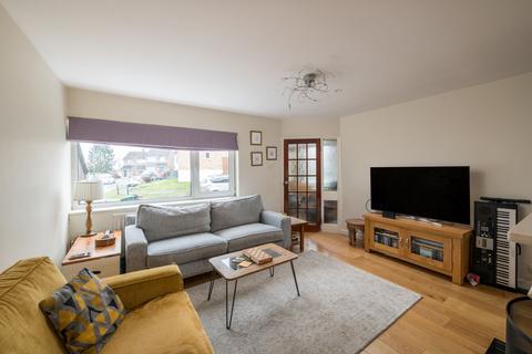 3 bedroom terraced house for sale - Windmill Drive, Reigate, RH2