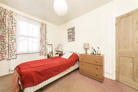 58 Blagdon Road, New Malden, KT3 4AE