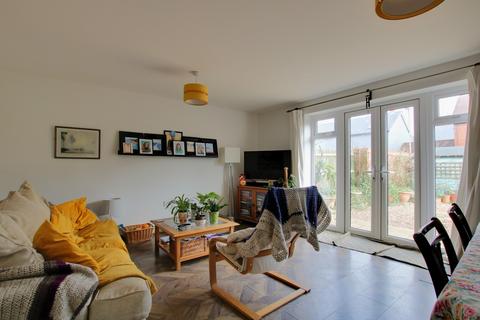 46 Cutforth Way, Romsey, SO51 0BD