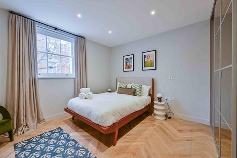 undefined, Charlotte Street, Fitzrovia, London, W1T