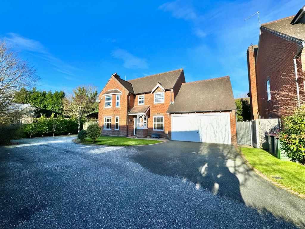 Simpsons Walk, Telford TF4 4 bed detached house for sale £495,000