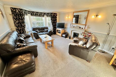 4 bedroom detached house for sale, Simpsons Walk, Telford TF4
