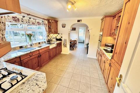 5 Simpsons Walk, Horsehay, Telford, TF4 2PA