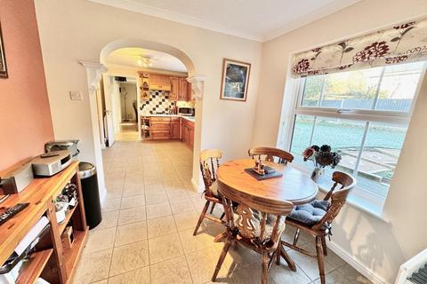 5 Simpsons Walk, Horsehay, Telford, TF4 2PA