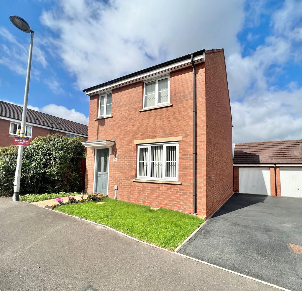 St. Avenue, Telford TF2 3 bed detached house for sale £270,000