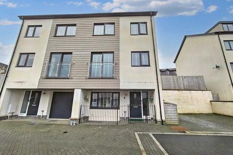 3 bedroom semi-detached house for sale - Warelwast Close, Plymouth PL7