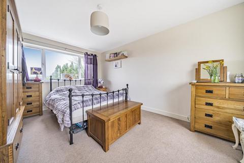 Dundry Pentrosfa Crescent, Llandrindod Wells, LD1 5NW