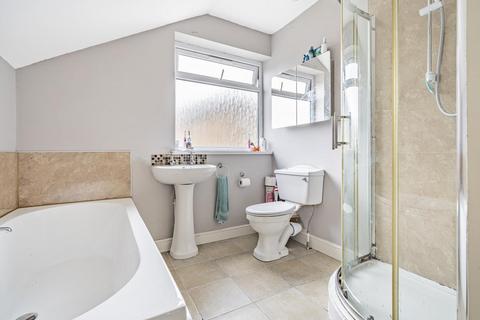 Dundry Pentrosfa Crescent, Llandrindod Wells, LD1 5NW