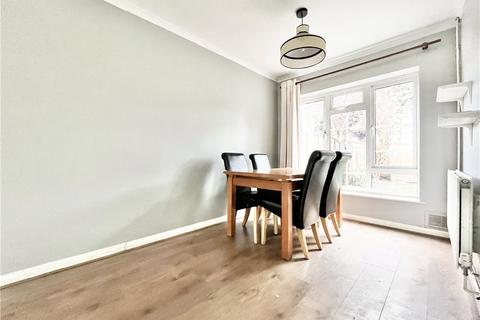 3 bedroom end of terrace house to rent, Regency Mews, Isleworth, TW7