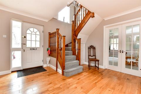 5 bedroom detached house for sale - The Clares, Caterham, Surrey