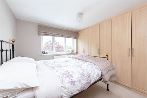 4 bedroom detached house for sale, Mytchett Road, Mytchett, Camberley, Surrey, GU16