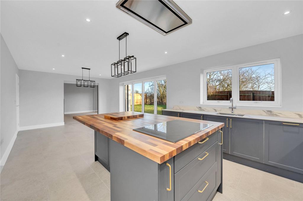 Kitchen/Dining Room