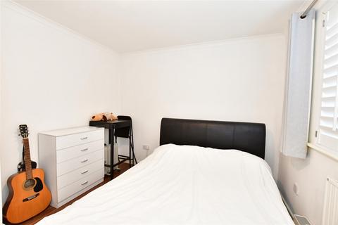 1 bedroom ground floor flat for sale - High Road, Chadwell Heath, Essex