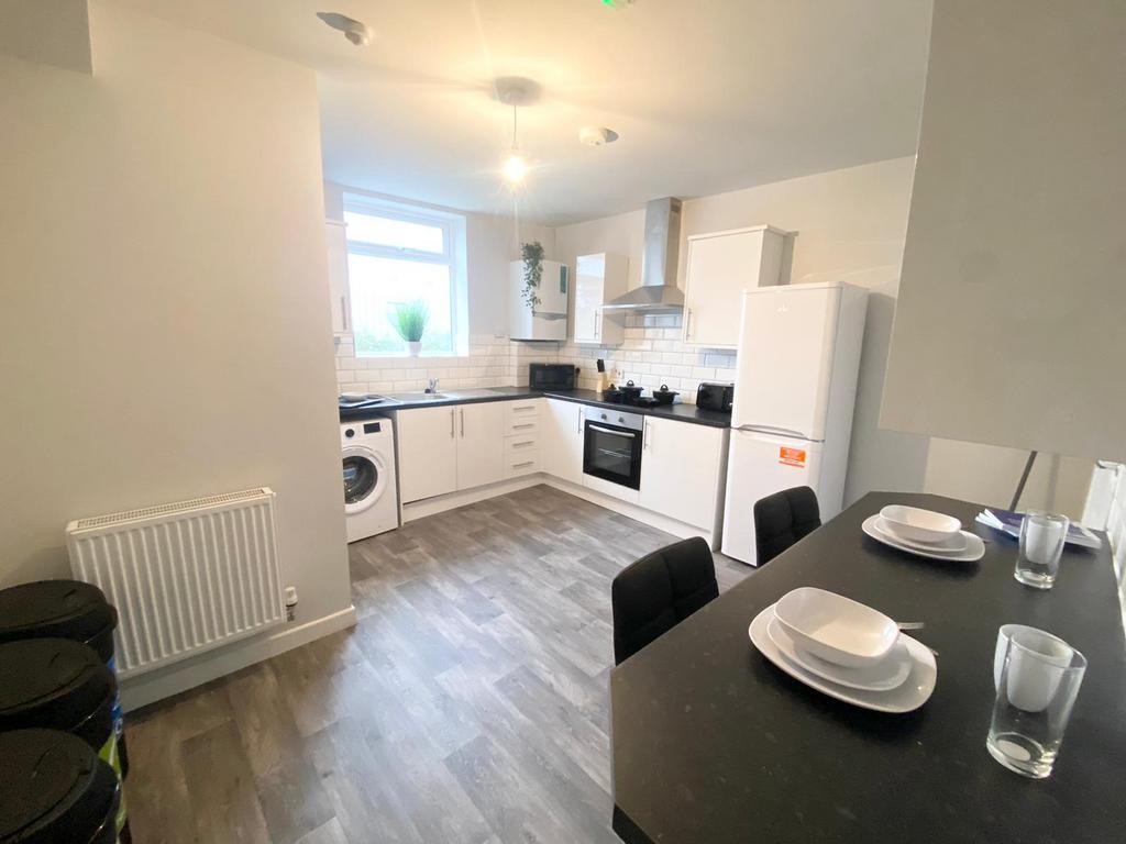 5 Bed HMO   Caxton Street, Barnsley