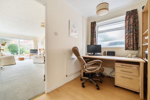 5 Balmoral Close, Chichester, PO19 7XQ