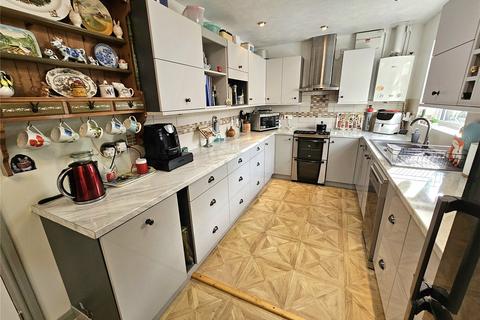 28 Greengates Crescent, Little Neston, Neston, CH64 0XH