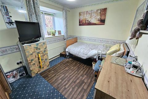 28 Greengates Crescent, Little Neston, Neston, CH64 0XH