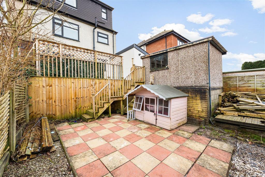 Mildred Avenue, Grotton, Saddleworth 3 bed semidetached house for sale
