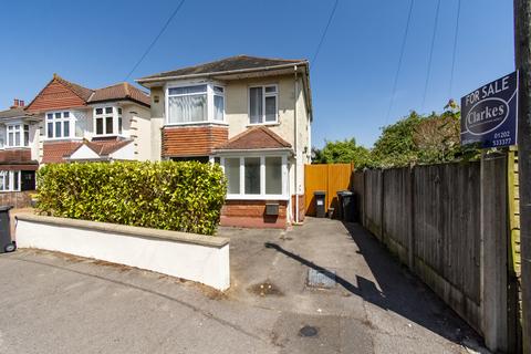3 bedroom detached house for sale, Comber Road, OFF THE AVENUE Moordown