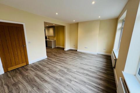 3 bedroom flat to rent - Lampton Road, Hounslow, TW3 1JH