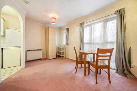 Studio for sale, Glastonbury Court, Farrow Lane, London