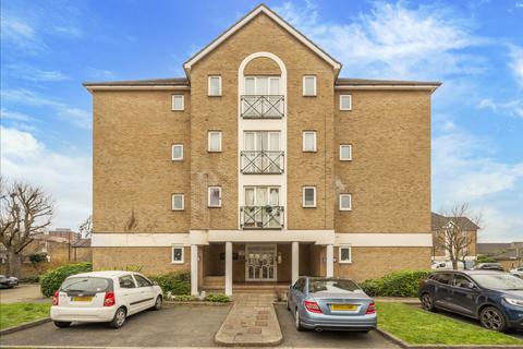 Studio for sale, Glastonbury Court, Farrow Lane, London