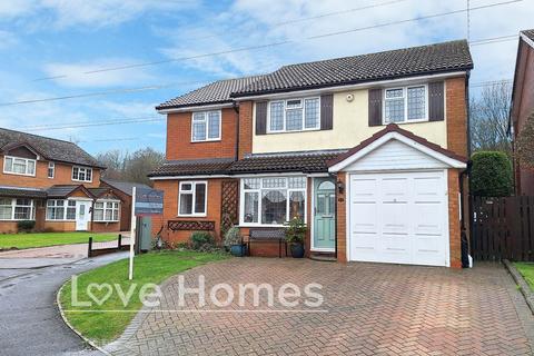 5 bedroom detached house for sale - Ames Close, Barton Hills, LU3 4AS