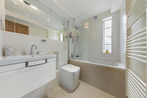 5 Hyde Road, Richmond, TW10 6DU