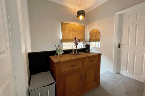 2 bedroom flat for sale, Bavington Drive, Fenham, Newcastle upon Tyne, NE5