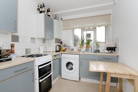2 bedroom flat to rent, St Marys Path, Islington, London