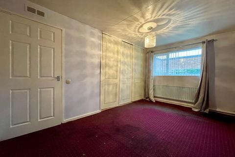 2 bedroom semi-detached bungalow for sale, Chessar Avenue, Blakelaw, Newcastle upon Tyne, NE5