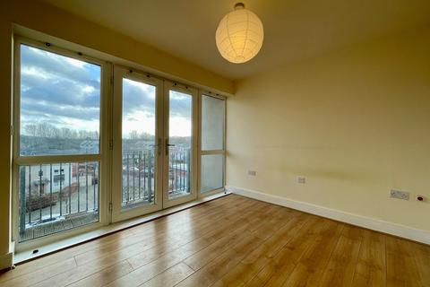 2 bedroom flat for sale, The Grainger, Gateshead, NE8