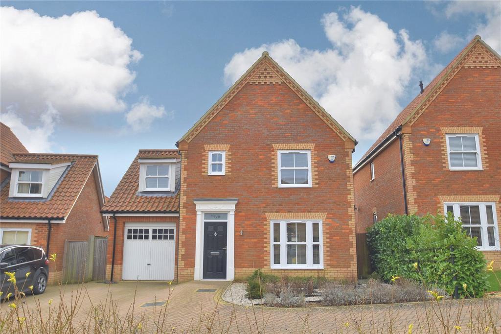 Shrubland Drive, Rushmere St. Andrew, Ipswich, Suffolk, IP4 4 bed