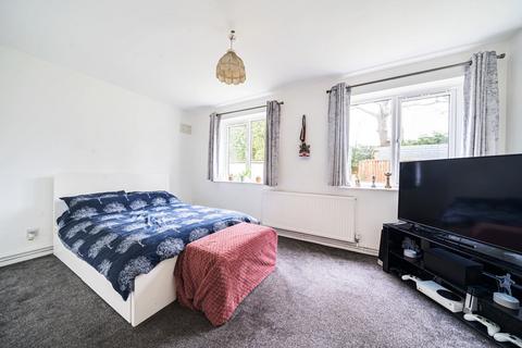 2 bedroom maisonette for sale - Moorlands Crescent, Bitterne, Southampton, Hampshire, SO18