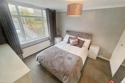 3 bedroom semi-detached house for sale, Woodcote, Killay, Swansea, City And County of Swansea. SA2 7AZ