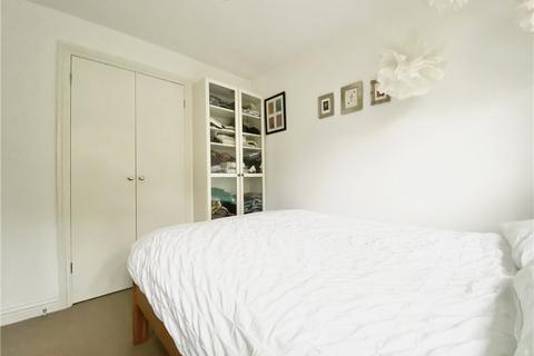 1 bedroom in a house share to rent, Fielding Avenue, Twickenham, TW2