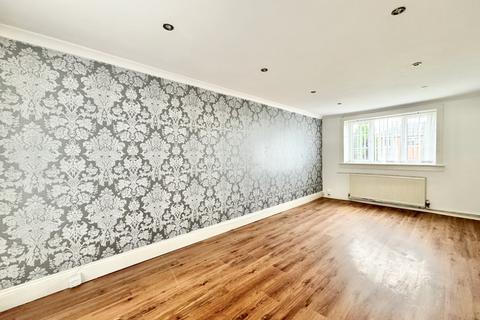 2 bedroom semi-detached house for sale, Hansby Avenue, Seacroft