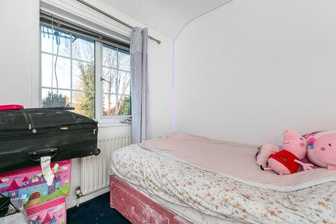 7 Bideford Road, Bromley, BR1 5HD