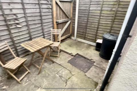 13 Constitution Hill, Gravesend, DA12 1JT