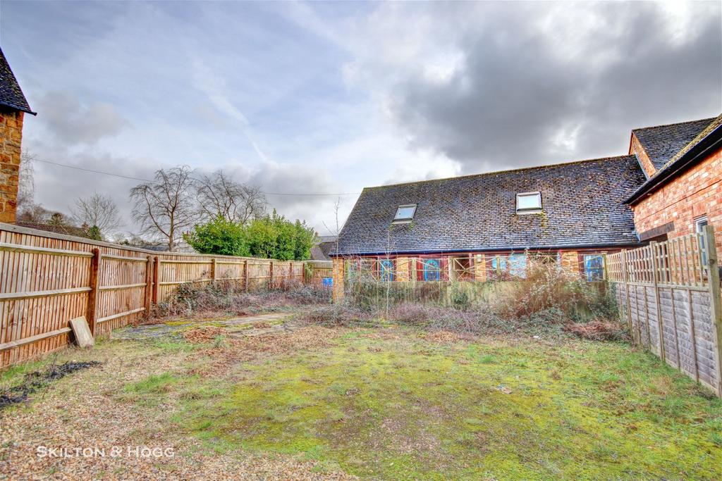 Holly Bush Lane, Priors Marston CV47 2 bed semidetached house for sale