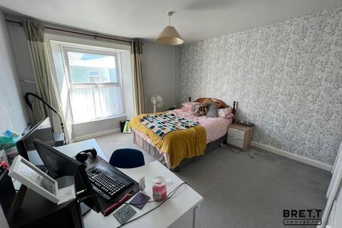 undefined, Flat 3, 19 London Road, Pembroke Dock SA72 6DS