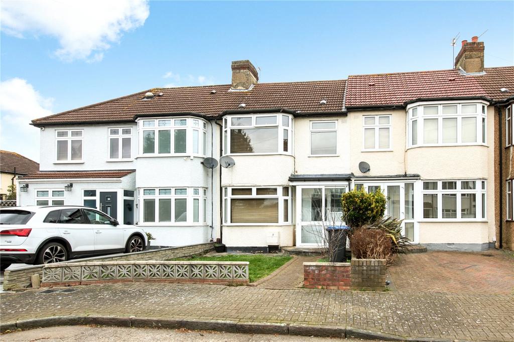 Enfield, Enfield EN1 3 bed terraced house for sale £520,000