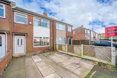 3 bedroom terraced house for sale, Springfield Avenue, Leeds, LS27
