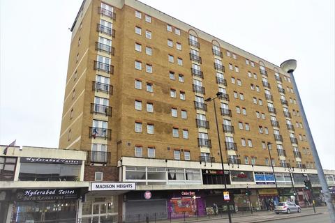 1 bedroom flat for sale - Flat , Madison Heights, - High Street, Hounslow