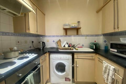 1 bedroom flat for sale, Flat , Madison Heights, - High Street, Hounslow