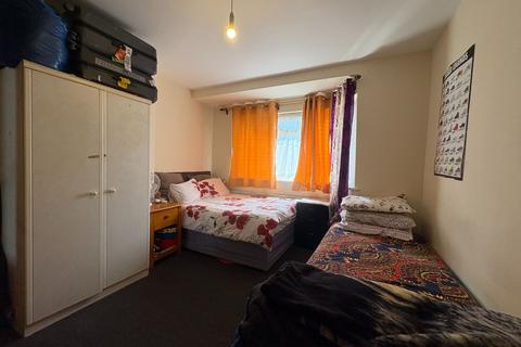 undefined, Rostrevor Gardens, Southall