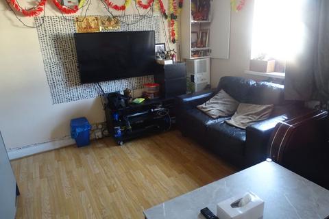 2 bedroom flat for sale, Southall Court, Lady Margaret Road, Southall