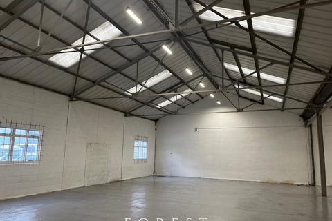 Industrial unit to rent, Unit 2A, 6 Greycaine Road, Watford, WD24 7GP